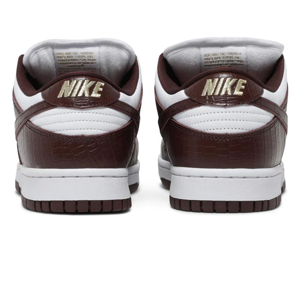 Supreme x Nike Dunk Low OG SB QS 'Barkroot Brown' - CerbeShops