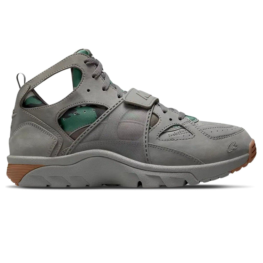 Corteiz x Nike Air Trainer Huarache 'Flat Pewter'