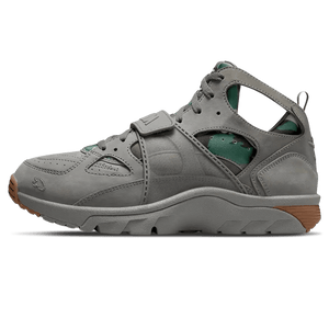 Corteiz x Nike Air Trainer Huarache 'Flat Pewter'