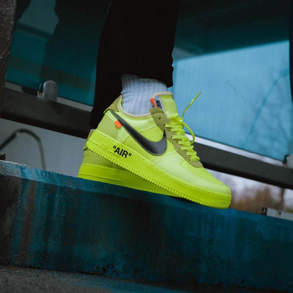 Off White x Nike Air Force 1 Volt