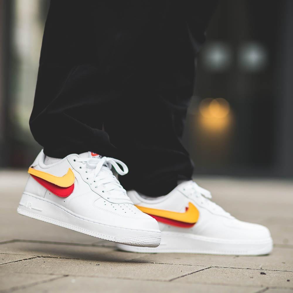 Buy Air Force 1 07 QS Velcro White Swoosh White Kick Game