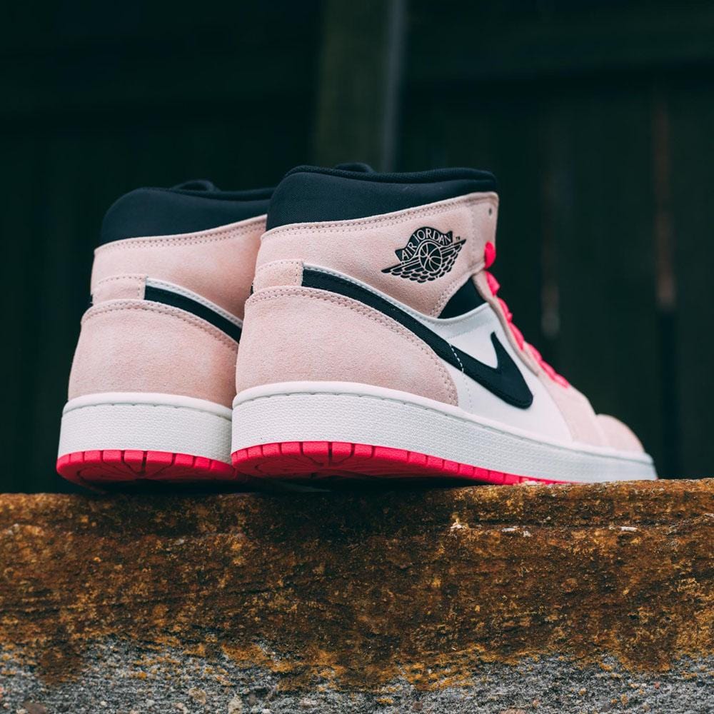 Air jordan 1 crimson tint hyper pink online