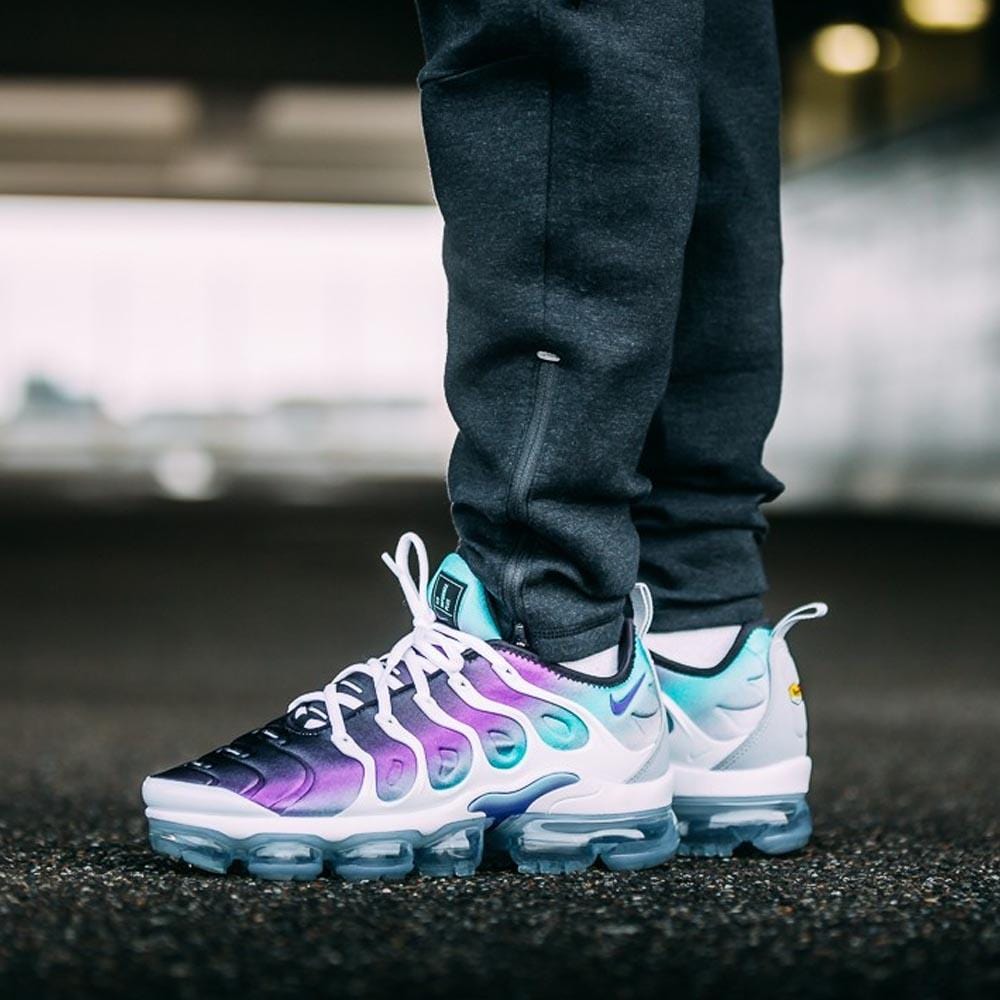 Nike Air VaporMax Plus Grape Kick Game