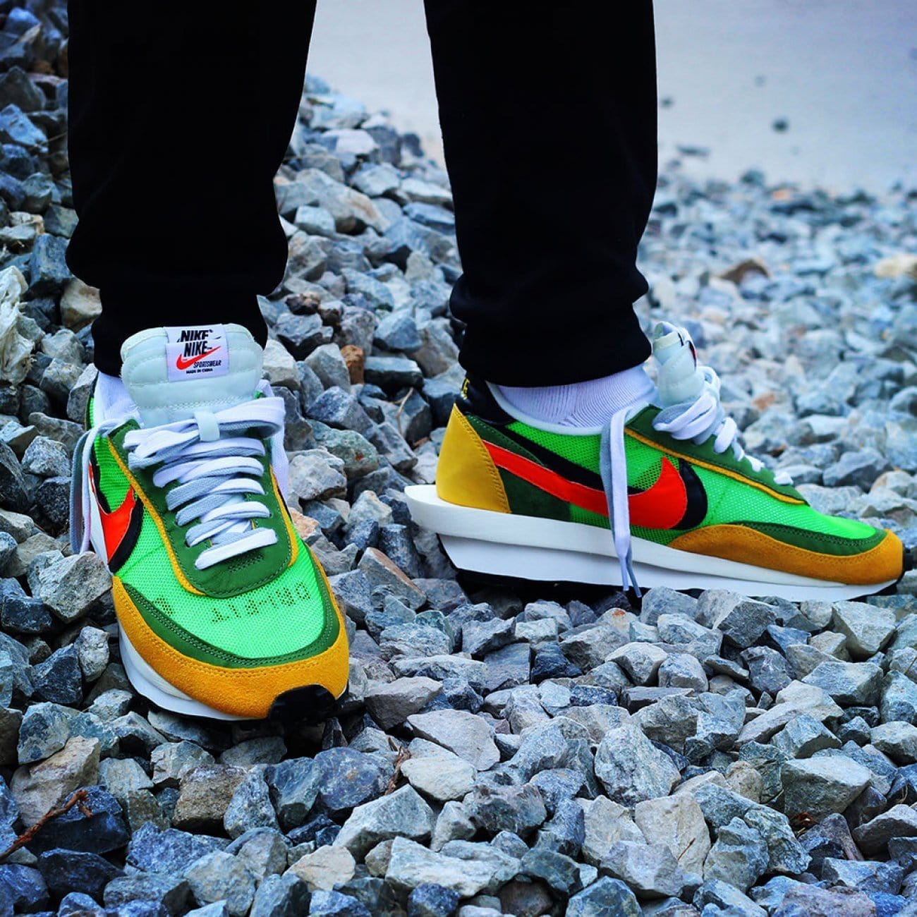 Sacai x nike hot sale ldv waffle on feet