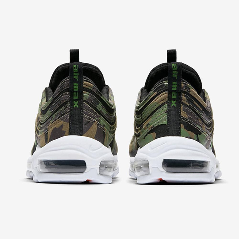 Nike best sale camouflage trainers