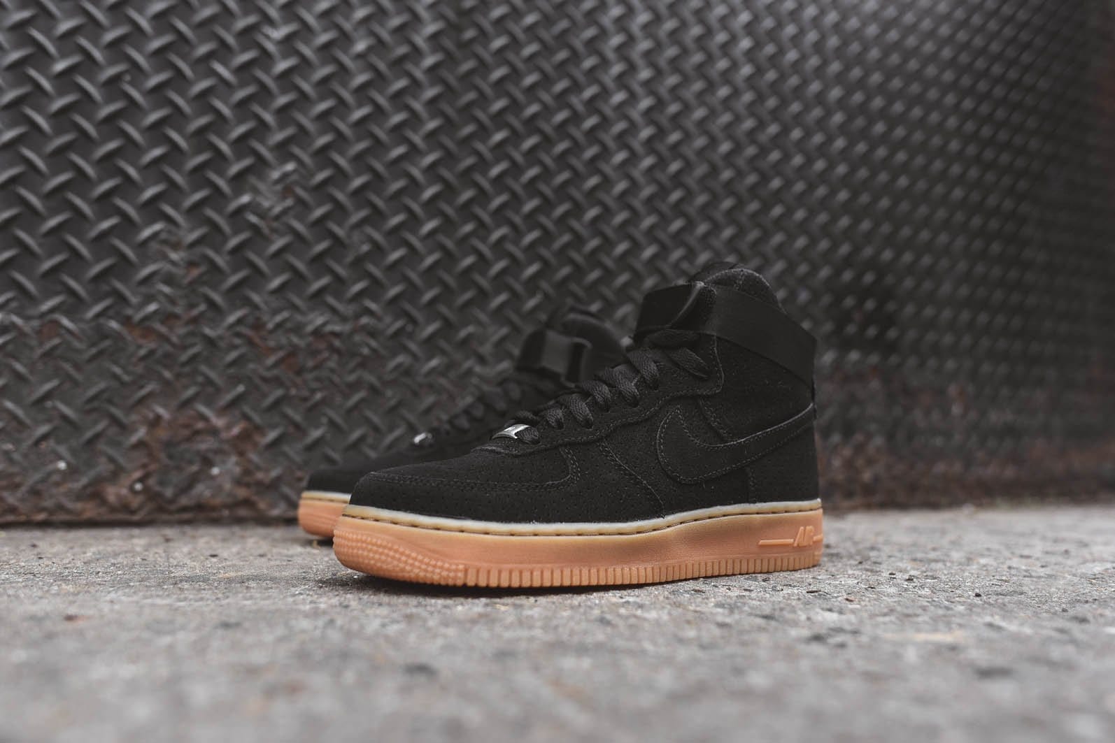 Nike air force clearance 1 high black suede