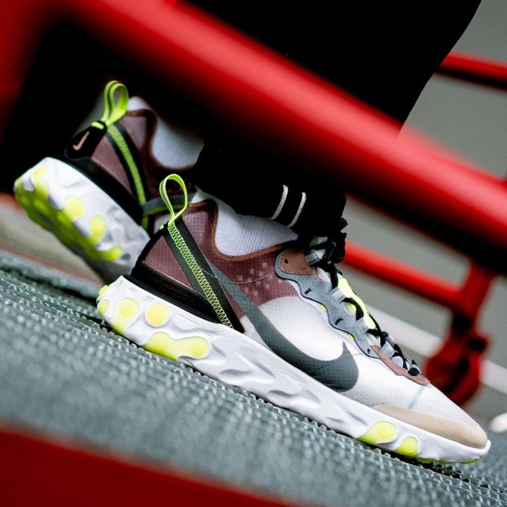 Nike sale react desert