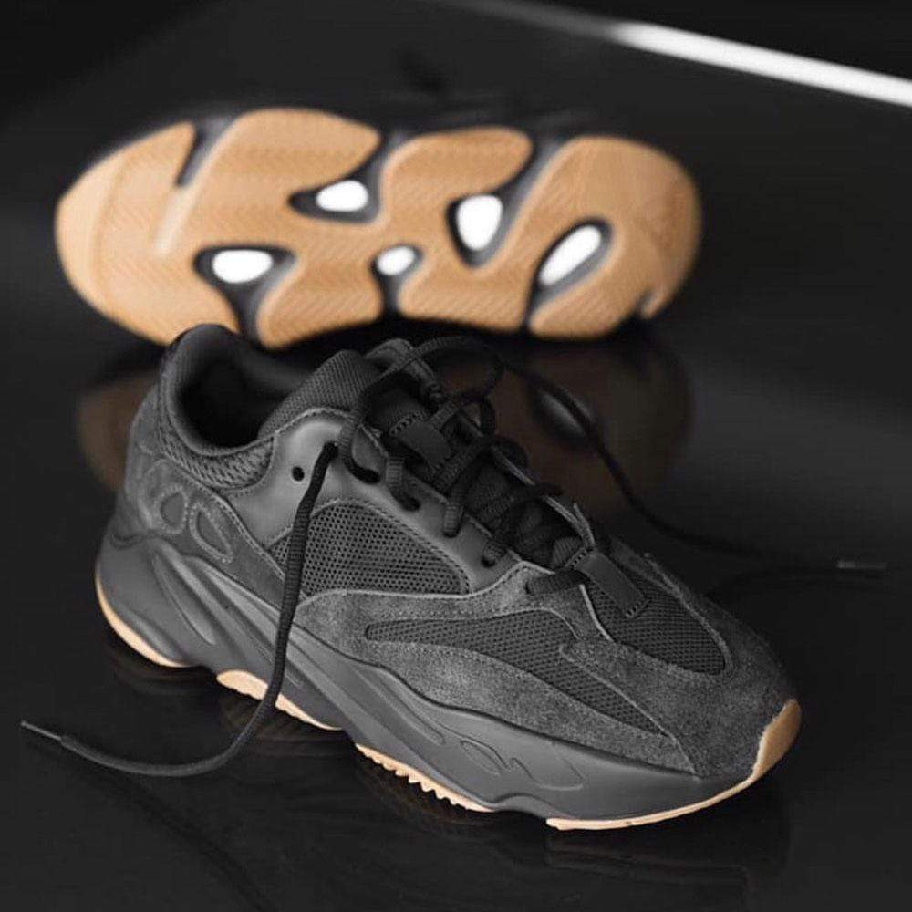 Yeezy 700 best sale utility black adidas