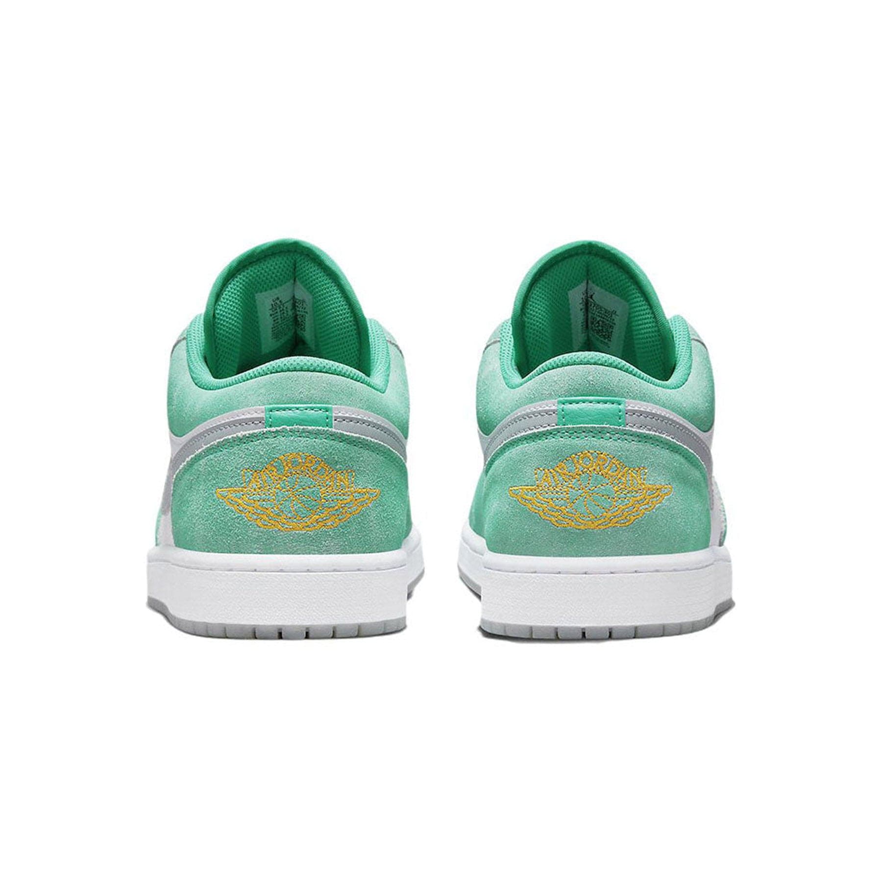 Emerald green jordan on sale 1