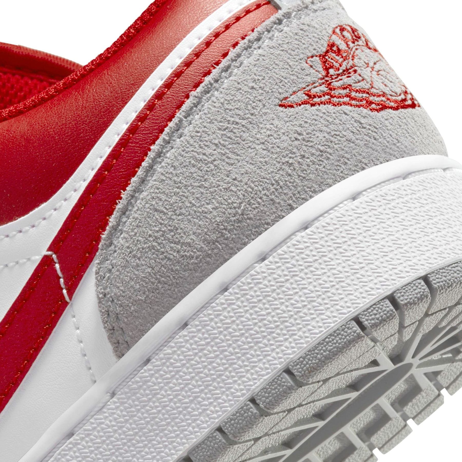 Air Jordan 1 Low SE GS 'Light Smoke Grey Gym Red' — Kick Game