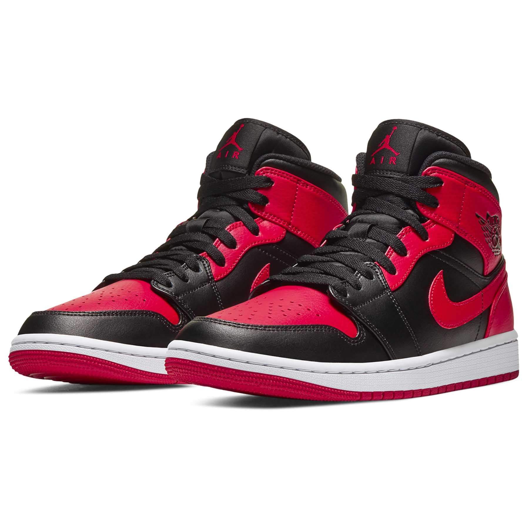 Nike air deals jordan 1 banned