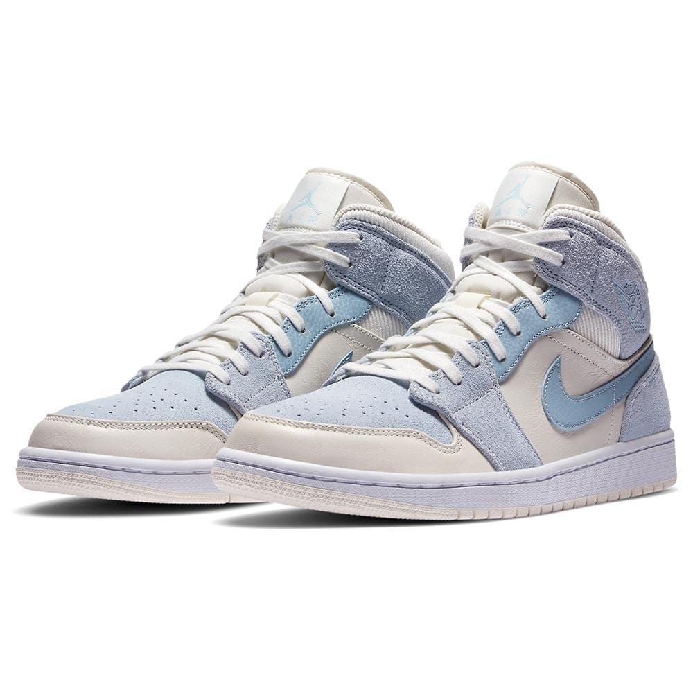 Baby blue store jordan 1s