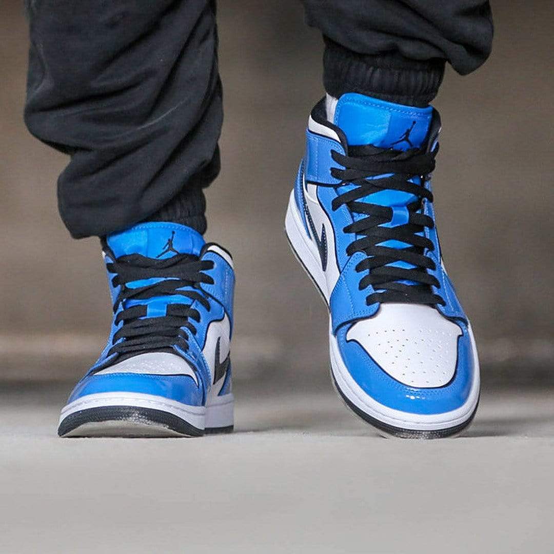 Air Jordan 1 Mid SE 'Signal Blue' — Kick Game