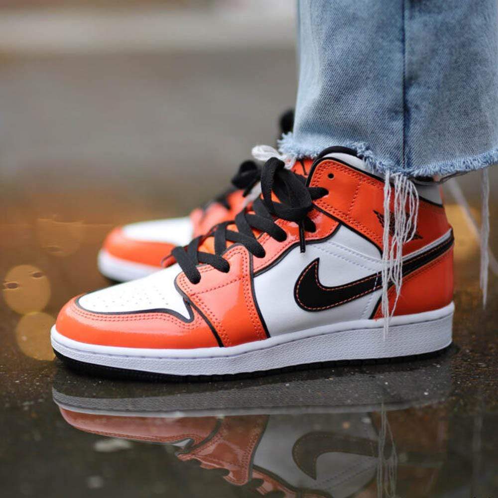 Orange jordan 1 store mid