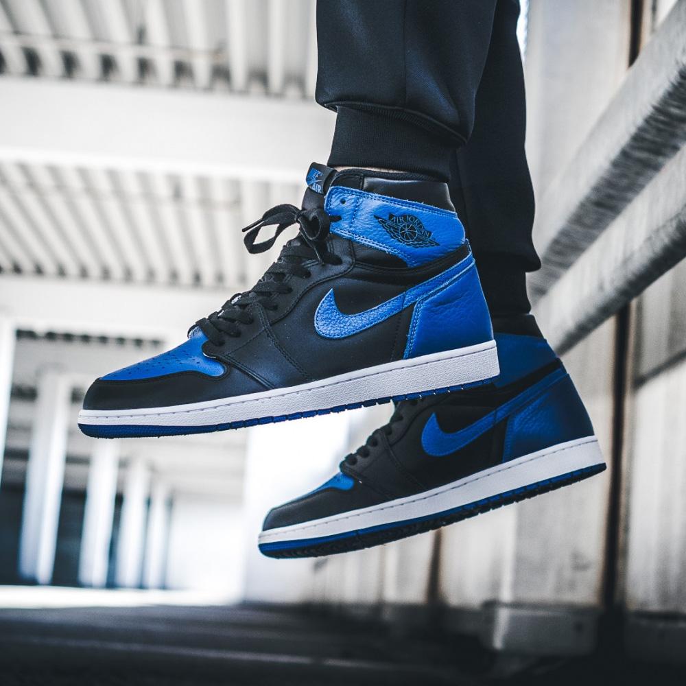 Royal blue and shop black air jordan 1