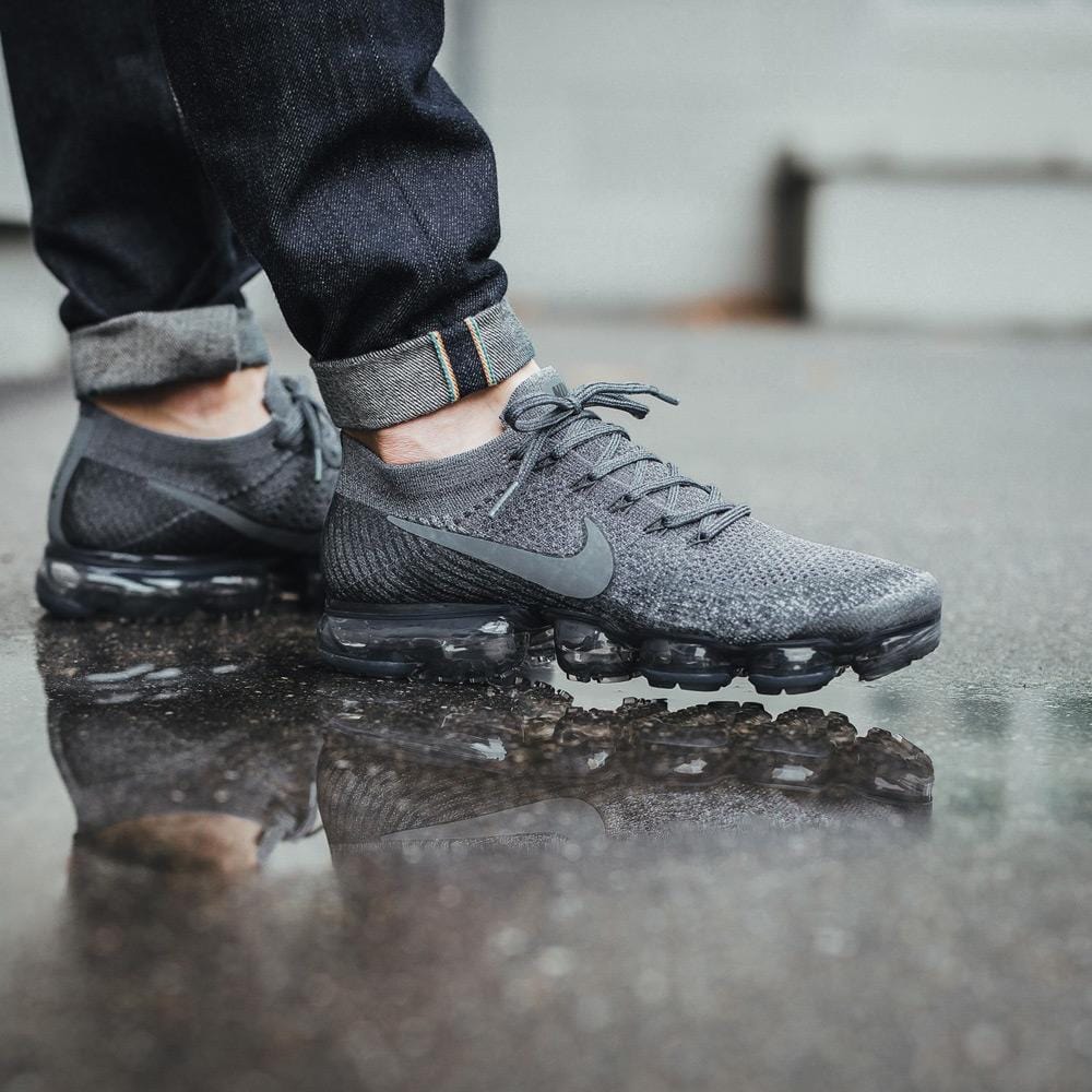 Gray best sale vapormax flyknit