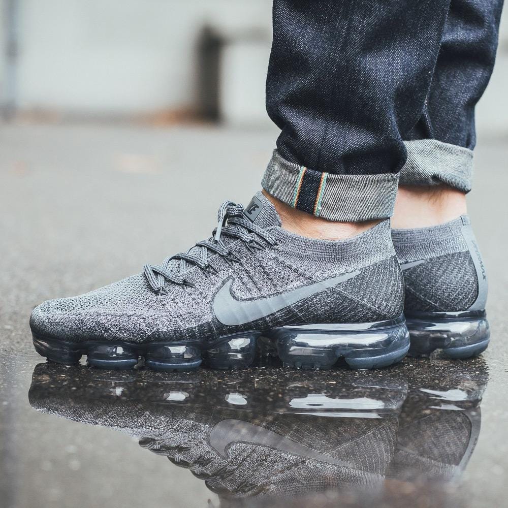 Nike vapormax flyknit on sale grey