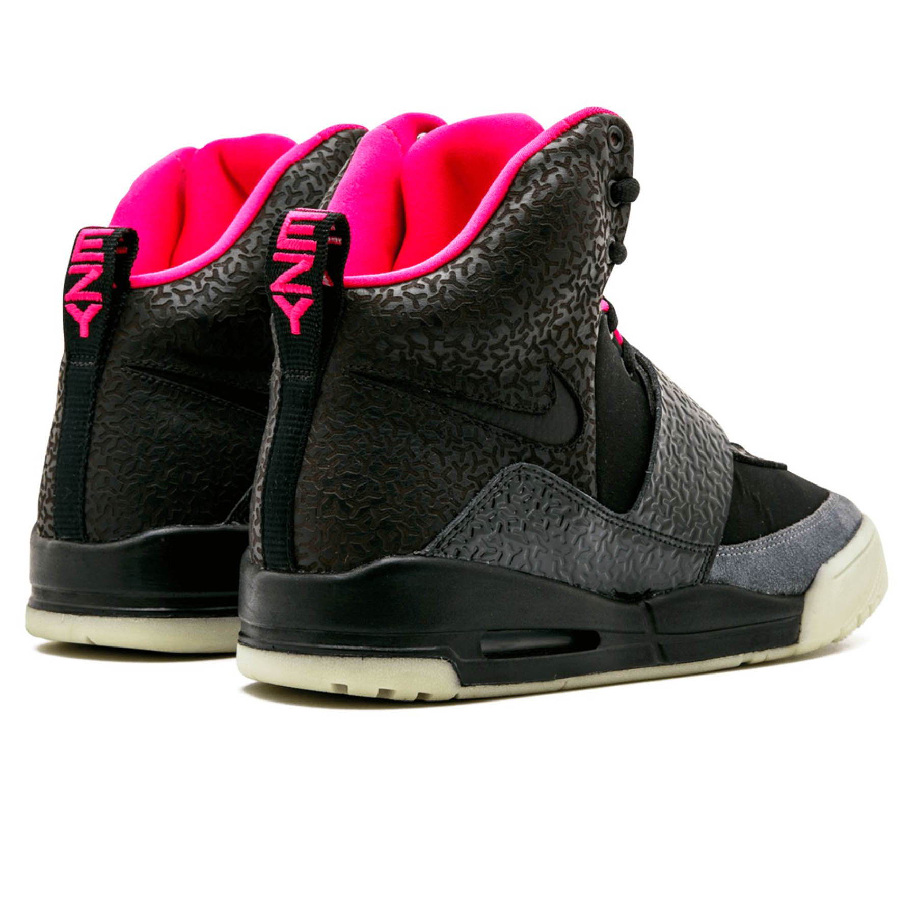 Nike Air Yeezy Blink Kick Game