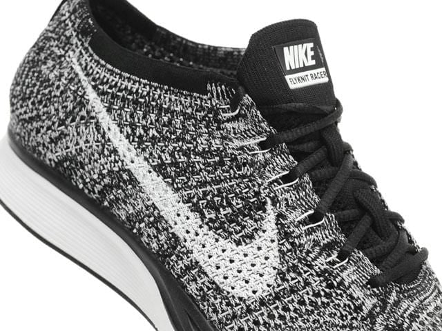 Nike flyknit on sale racer oreo 2.0