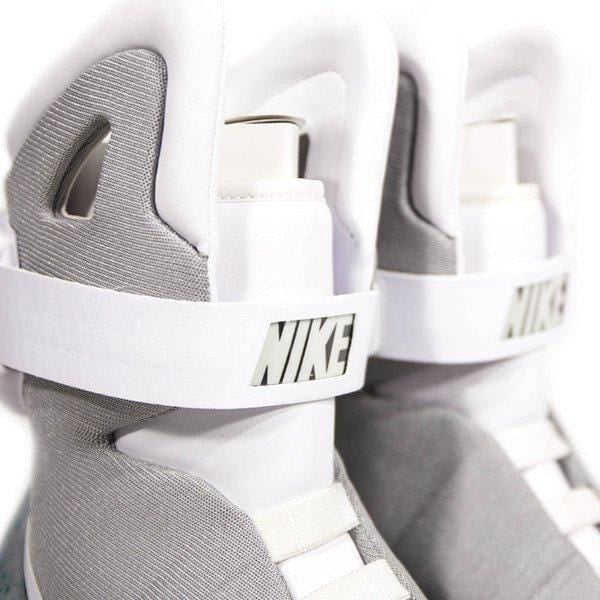 Nike air best sale mag future