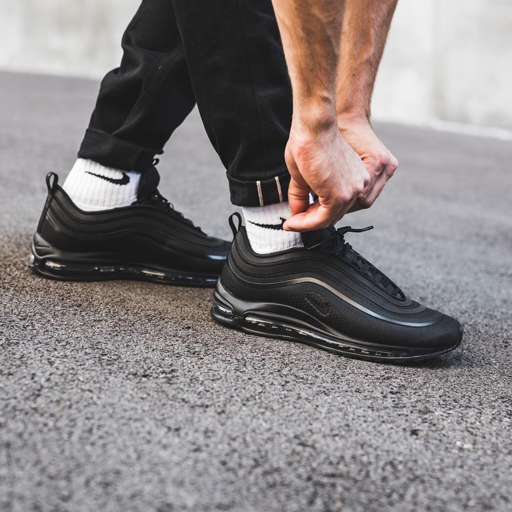 Nike 97s hotsell triple black