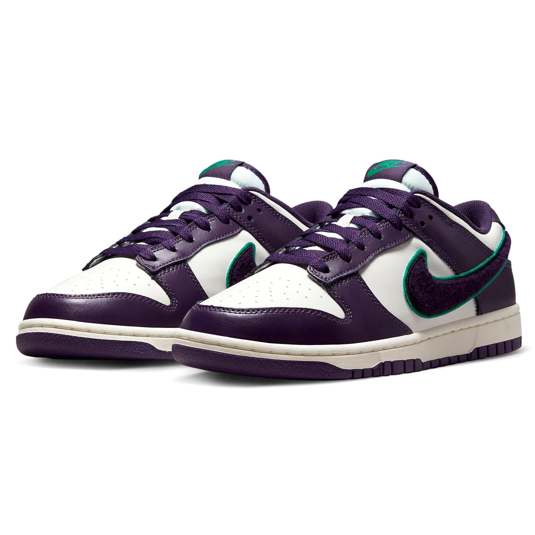 Nike Dunk Low Chenille Swoosh Grand Purple Kick Game