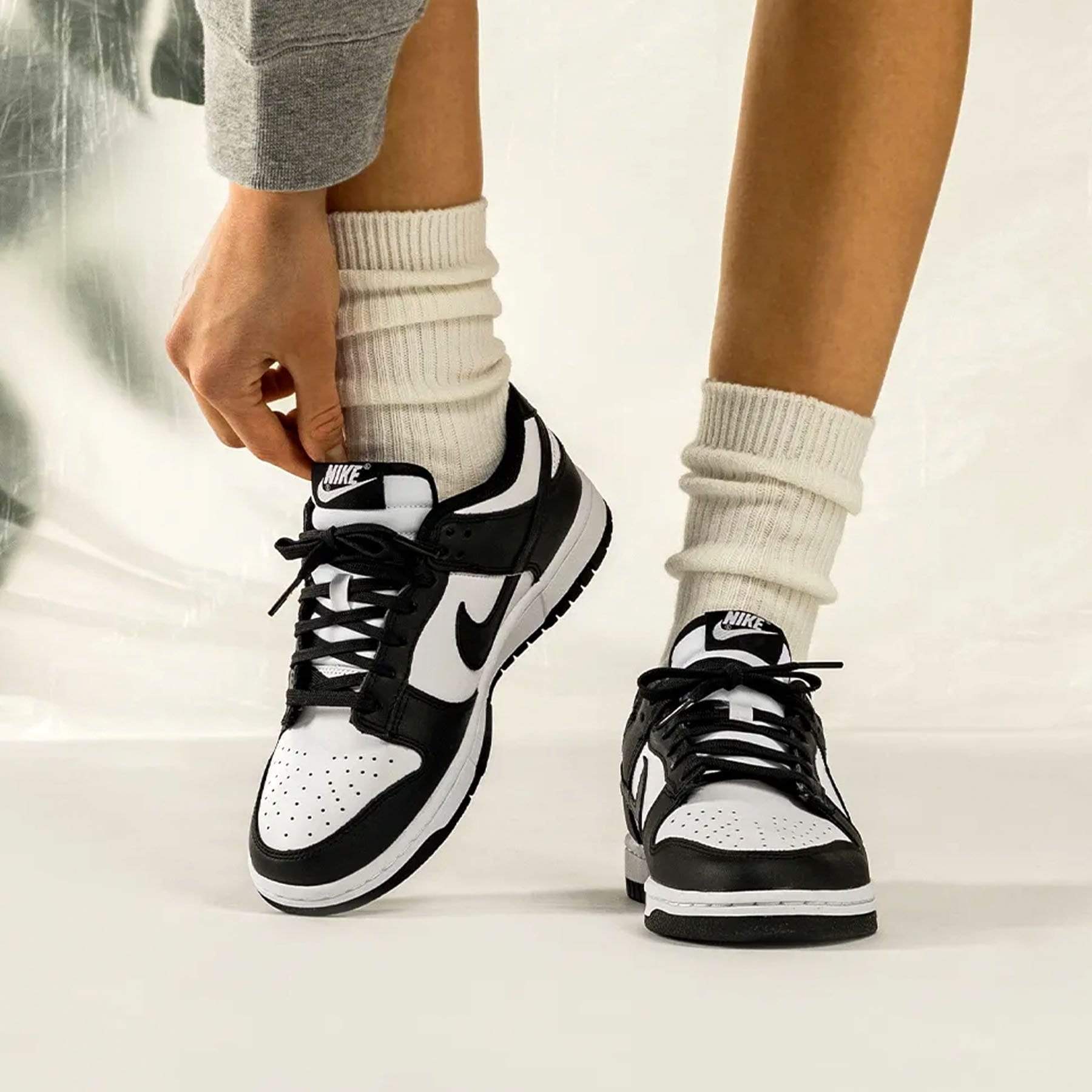 nike dunk low women's black and white