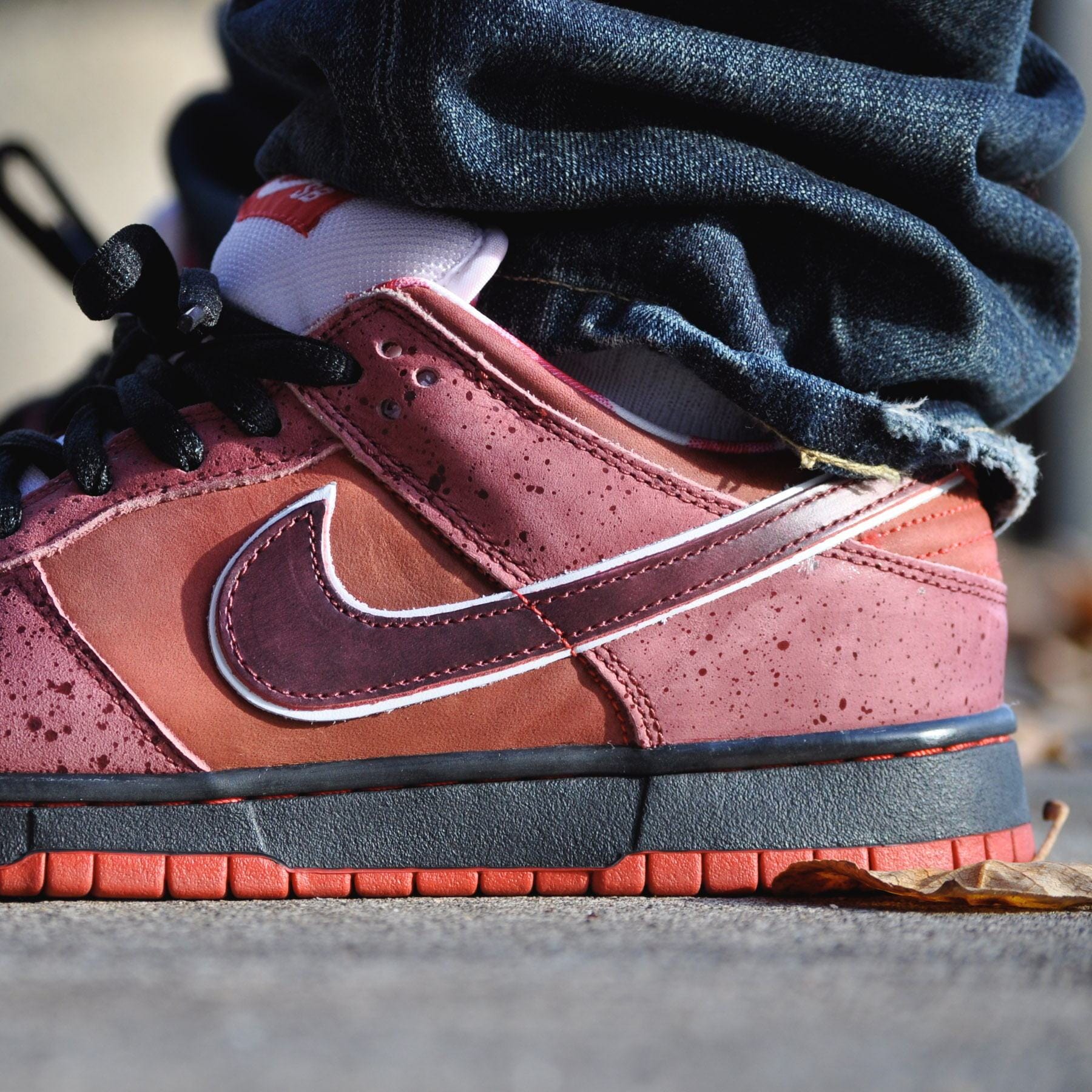 Nike sb dunk low red lobster best sale
