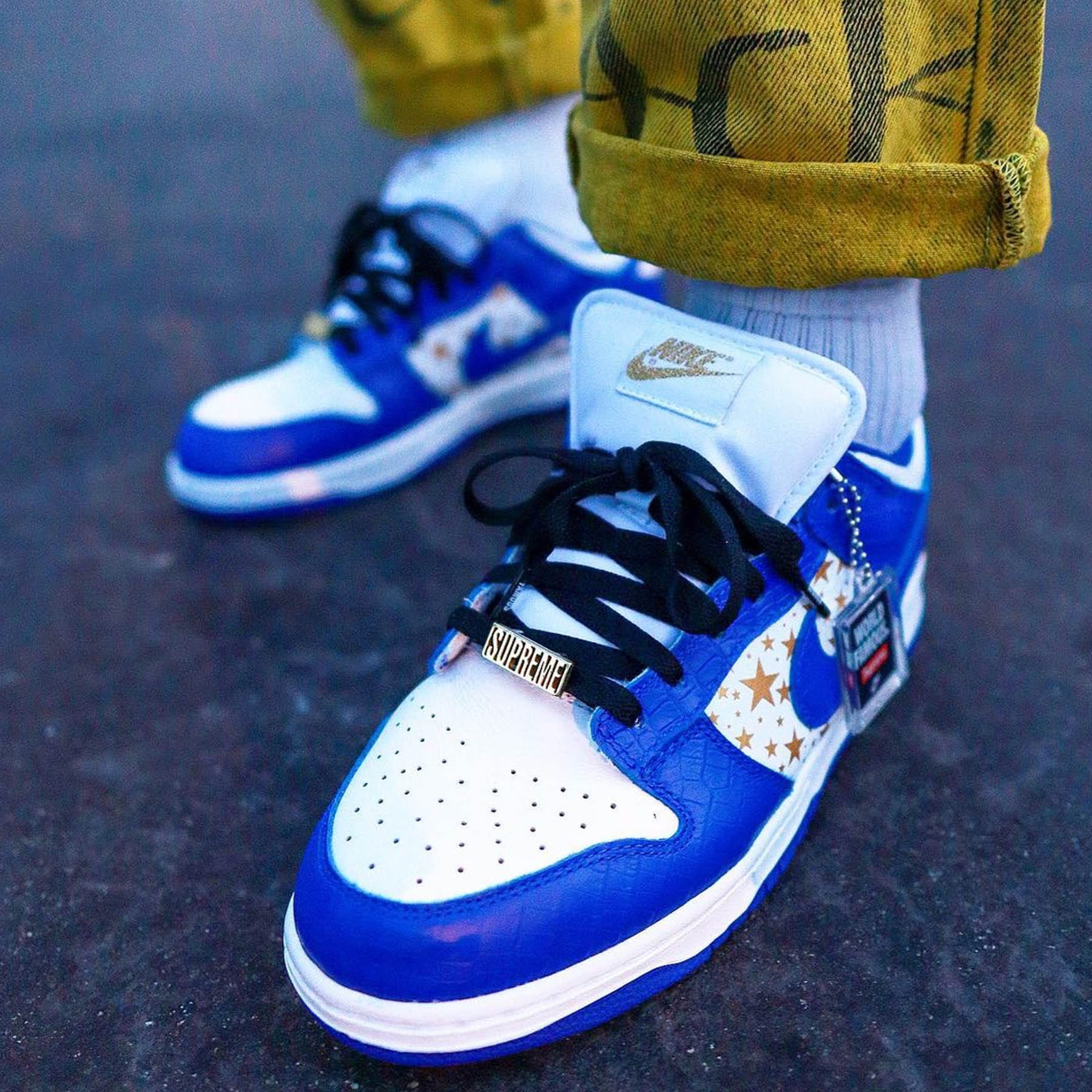 Supreme x Nike Dunk Low OG SB QS 'Hyper Royal' — Kick Game