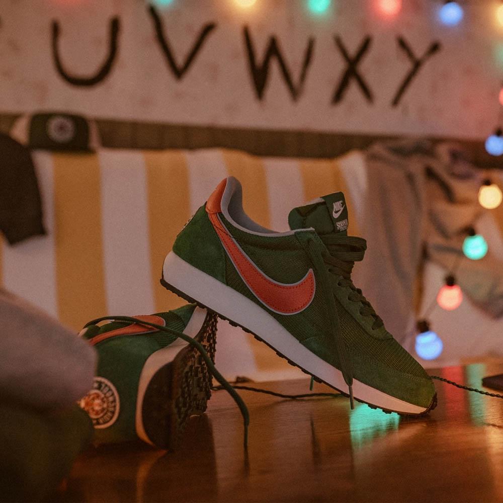 Stranger things outlet x nike tailwind