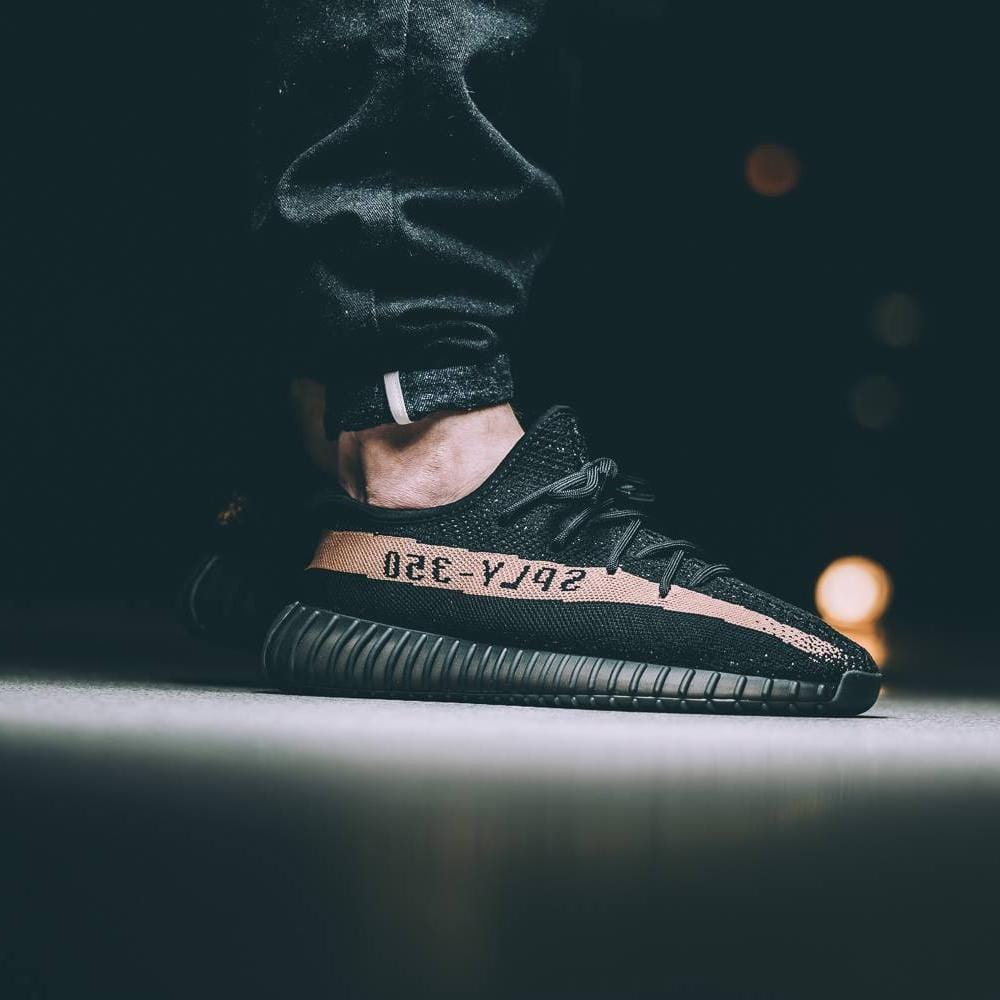 Yeezy boost 350 v2 hot sale cblack