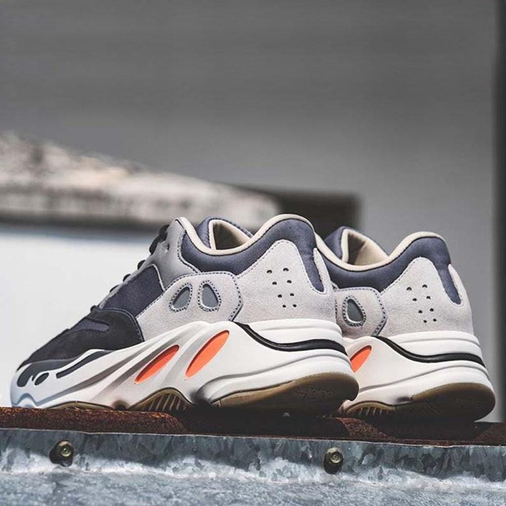 adidas Yeezy Boost 700 Magnet Kick Game